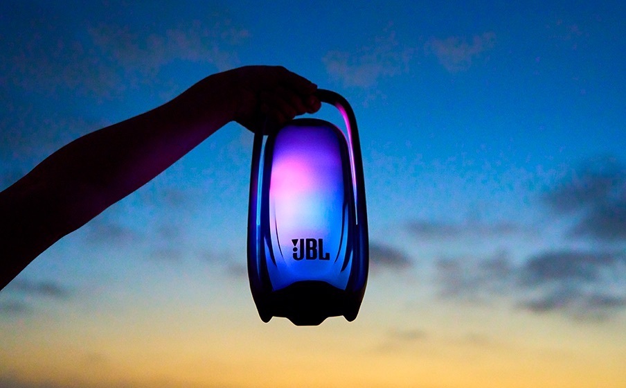 JBL Pulse 6: A nova coluna com som de 360 graus e espetáculo de luzes chega em 2026